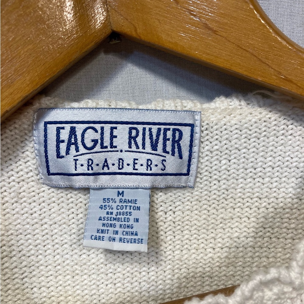 EAGLE RIVER SWEATER TOP SIZE MED - Picture 6 of 9